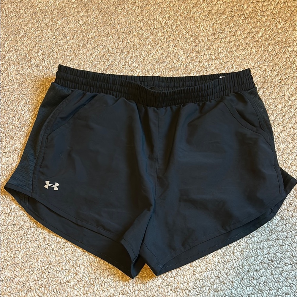 Under Armour Black Athletic Shorts Lightweight Elastic Waist